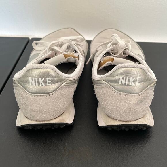 Nike Waffle Trainer 2 White Metal Silver Women's sneakers Size 9.5  $90 - Picture 3 of 13